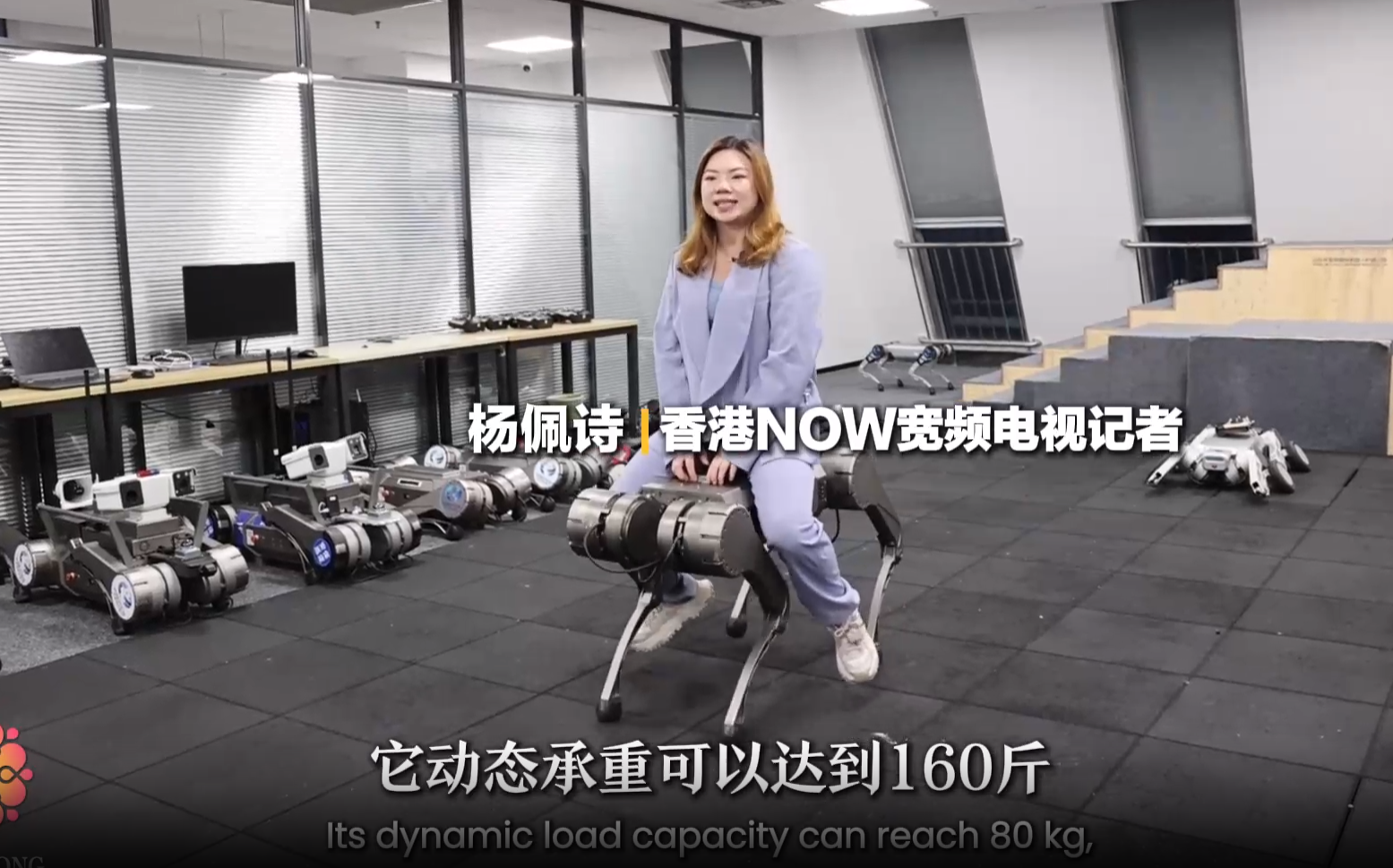 中外记者山东行丨山东优宝特机器人大秀绝技 记者连连称奇