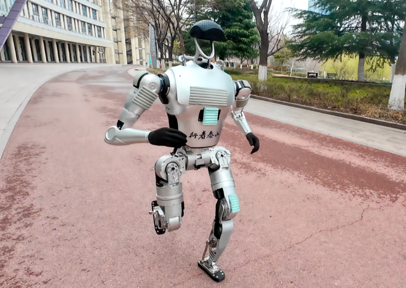 优宝特“行者泰山”备战北京亦庄人形机器人马拉松